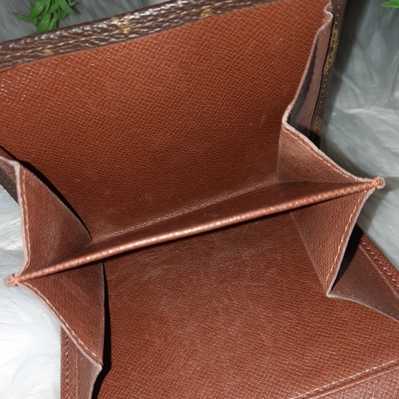 LOUIS VUITTON Monogram Porte Monnaie Billets Cartes Crédit Wallet - Picture 16 of 17